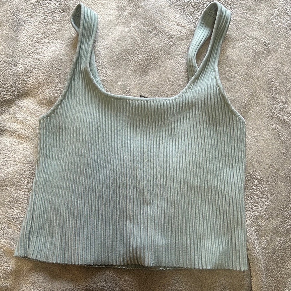 Forever 21 tank